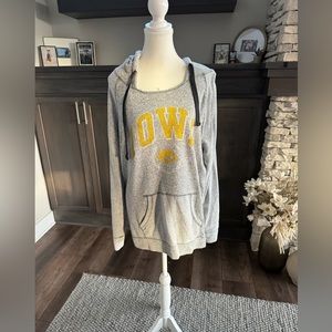 University of Iowa Hoodie, 2XL, Gray, Black, White, campdavid, Iowa Hawk…